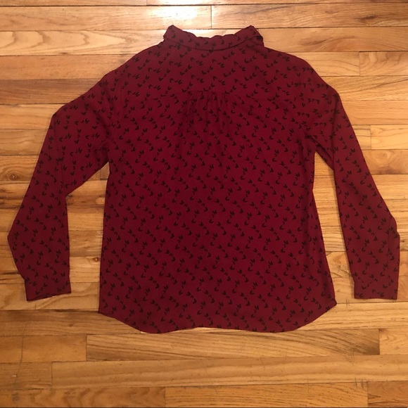 LOFT Wine colored button down shirt with black butterfly pattern, Medium - Picture 4 of 6